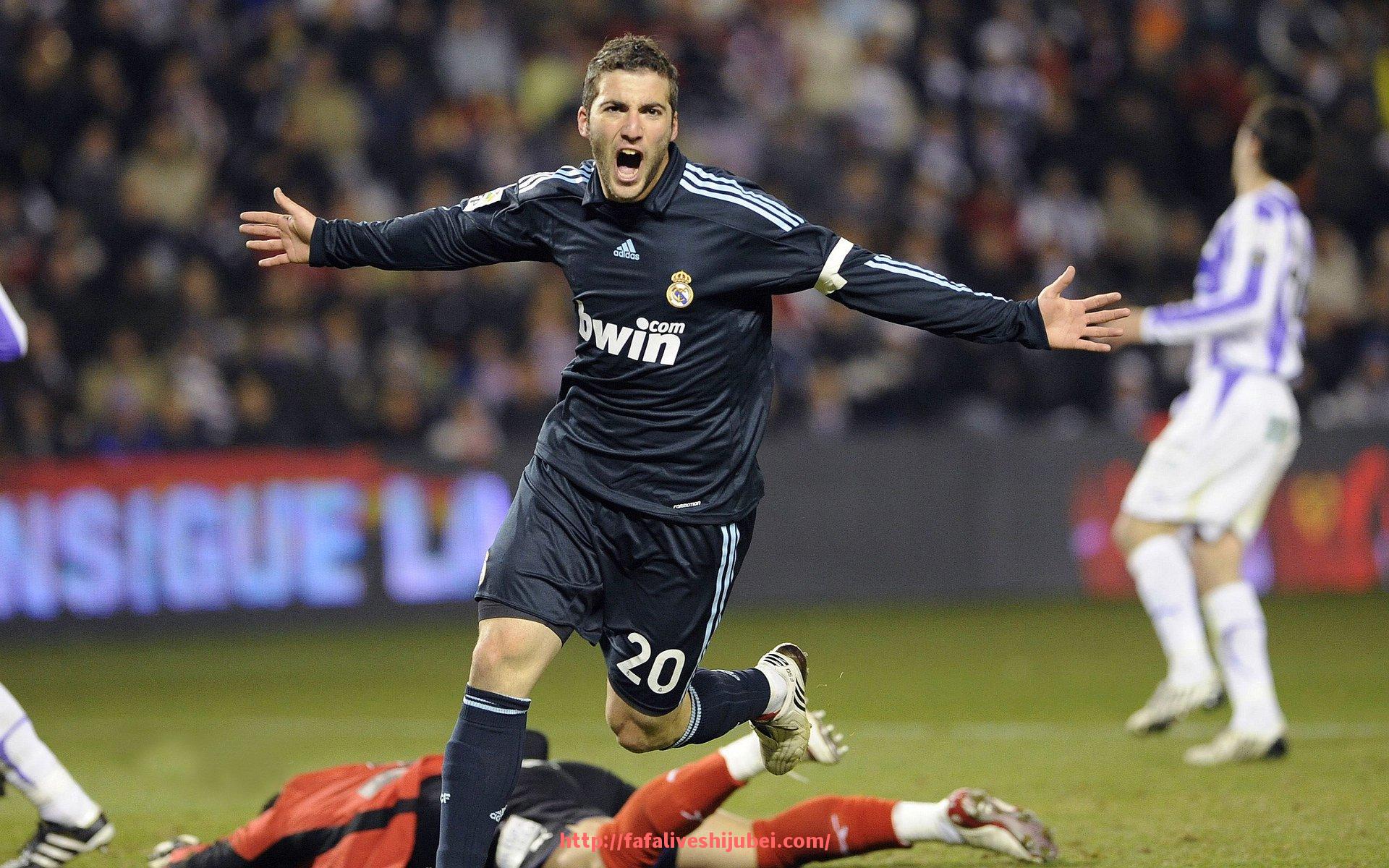 世俱杯直播-从观众角度出发:世俱杯现场体验报告与满意度调查